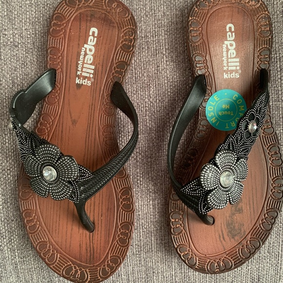 Capelli Sandals for toddlers size 12-13 NWOT - Picture 2 of 6